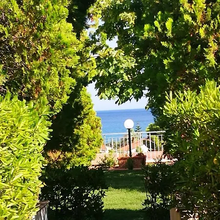 Apartment Le Palme Di Riace 1 *